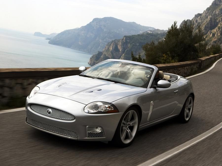  Jaguar XKR Convertible 2007 года  (фото 32 из 52)